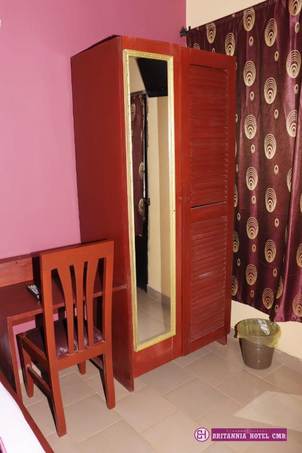 Britannia Hotel Cmr Yaoundé Екстериор снимка