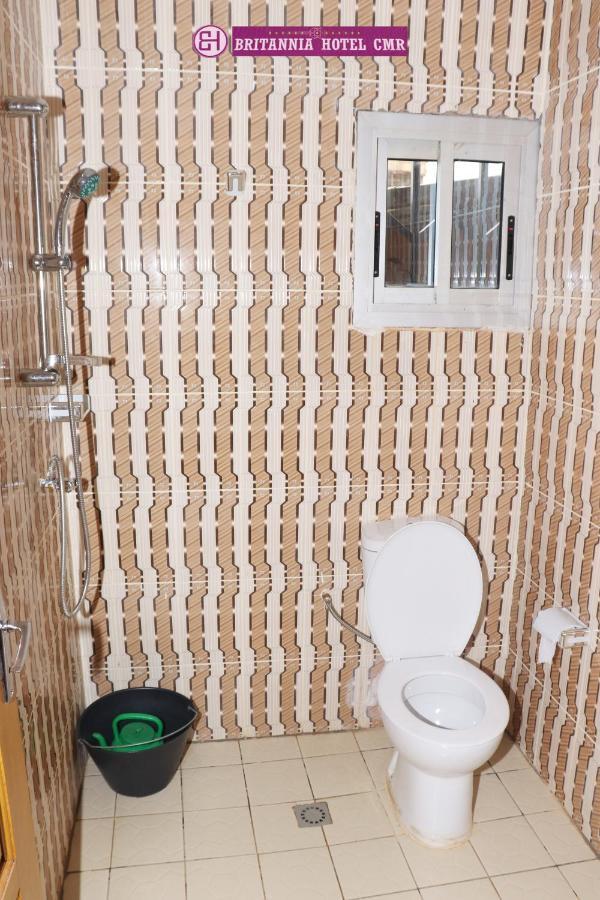 Britannia Hotel Cmr Yaoundé Екстериор снимка