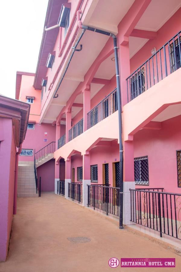 Britannia Hotel Cmr Yaoundé Екстериор снимка