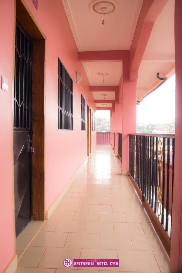 Britannia Hotel Cmr Yaoundé Екстериор снимка