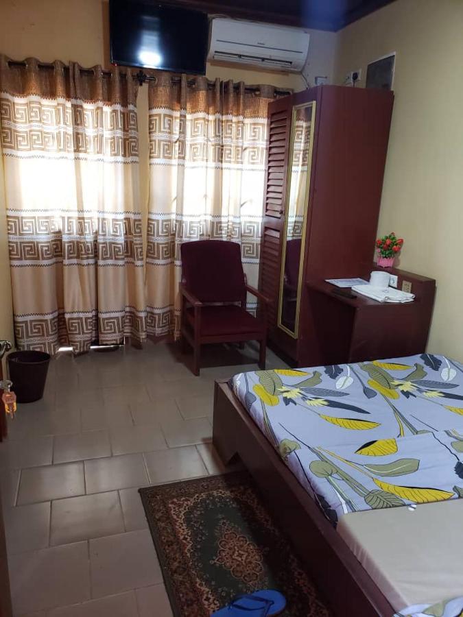 Britannia Hotel Cmr Yaoundé Екстериор снимка