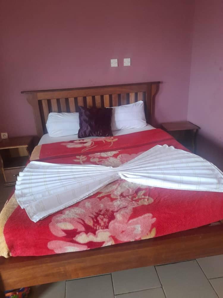 Britannia Hotel Cmr Yaoundé Екстериор снимка
